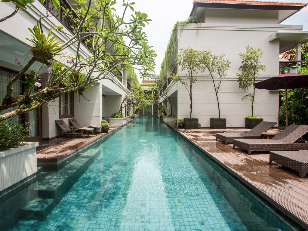 Seminyak Lagoon All Suites Hotel 3*