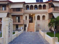 Paradisos Apartments 