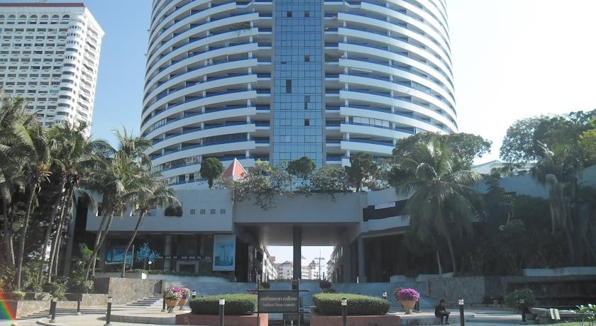 Jomtien PLAZA Condotel 3*