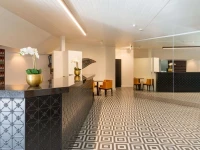 Bay Plaza Hotel 