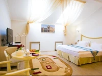Apart - Metro Hotel Apartments 