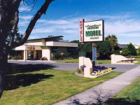 Commodore Court Motel