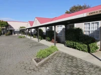 Balmoral Lodge Motel 4*