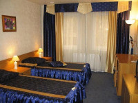 Four Crowns Hotel