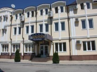РЎР°РЅ РћС‚РµР»СЊ Р•СЃСЃРµРЅС‚СѓРєРё 4*