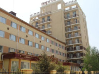 Versailles Hotel Complex