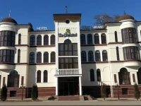 Отель Ле Бристоль 4*