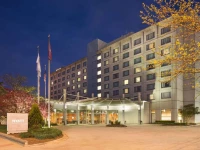 Hyatt Rosemont 3*