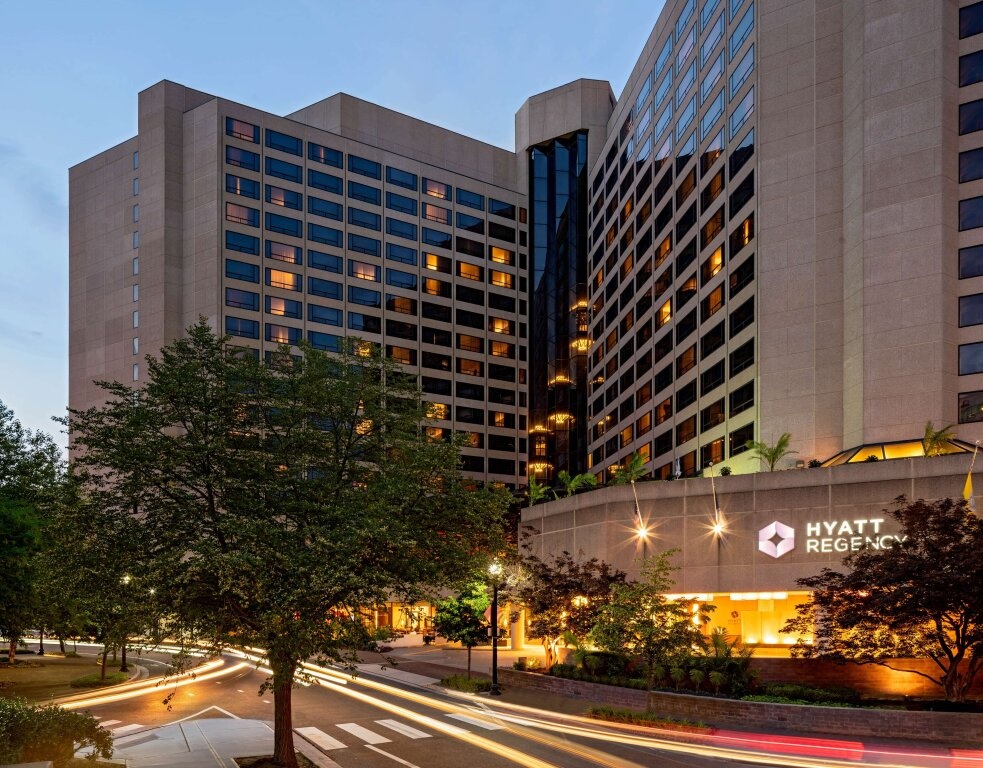 Hyatt Regency Crystal City 3*