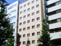 The B Hakata 3*