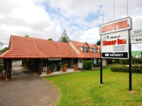Airport Manor Inn 4*