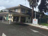 Dukes Midway Lodge 3*