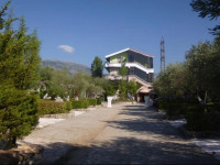 S & B Hotel