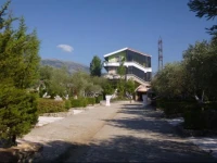 S & B Hotel 