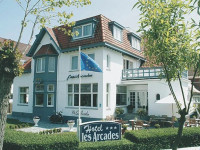 Les Arcades
