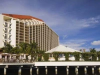 Naples Grande Beach Resort 4*