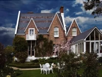Lisburn House 4*