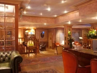 Park Lane Mews 4*
