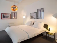 Apartment Wake up in Art 