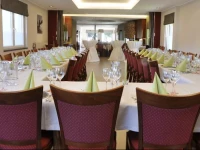 Zum Burghof 3*
