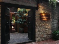 Shi Jia House 4*