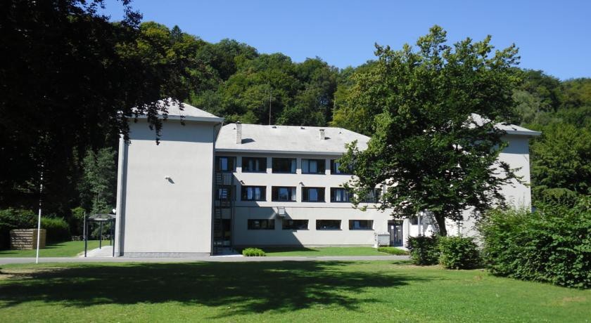 De Knapzak / La Besace 
