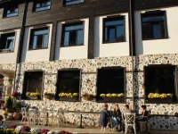 The School Hotel 3*