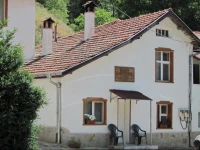 Petleto Houses 