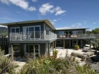 Villa On The Bay 