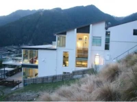 Queenscliff Luxury Villa 5*