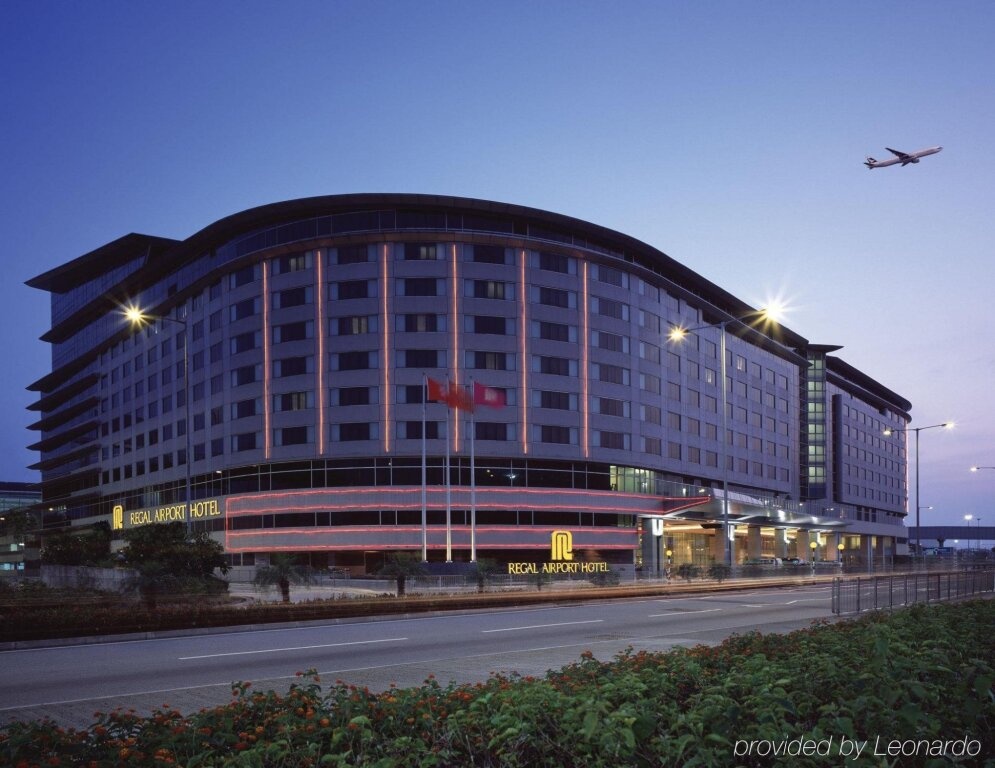 Regal Airport Hotel 4*