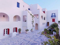 Iria Beach Art Hotel