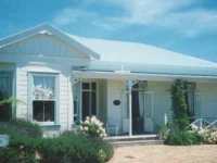 Karins Garden Villa 
