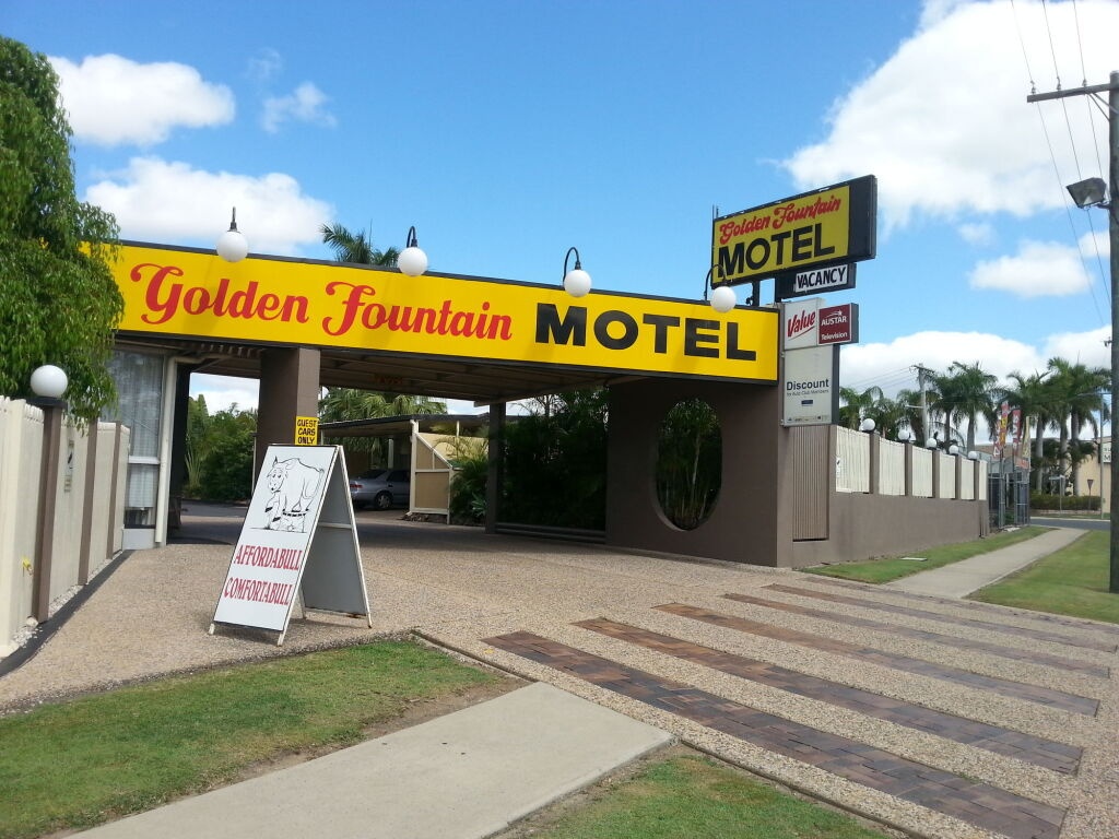 Golden Fountain Motel 