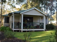Bushy Lake Chalets 4*