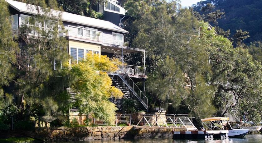 Calabash Bay Lodge