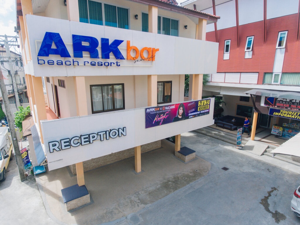 Ark Bar Beach Resort 3*