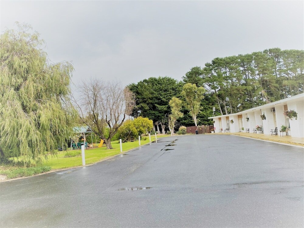Terang Motor Inn 