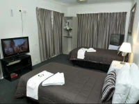 OSheas Windsor Hotel 3*