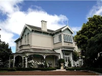 Cotter House 5*