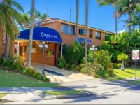 Sapphire Palms Motel 