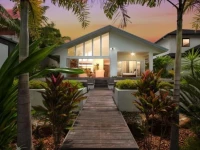 The Boat House - Luxury Holiday House 
