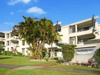 Warroo Apartments 