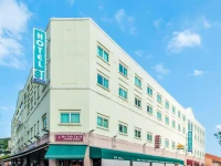 Hotel 81 Tristar 3*