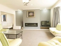 Hawthorn Holiday House 