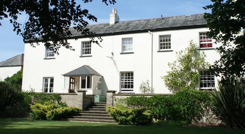 Buckley Farmhouse 4*