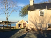 Angle Bay Bed & Breakfast 