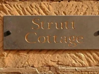 Strutt Cottage 