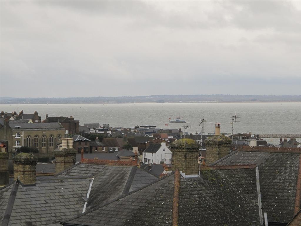 Endeavour House 4*