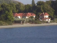 Sungate Beach Suites 
